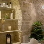 Hotel Hôtel Joséphine by Happyculture