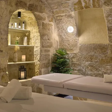 Hôtel Joséphine by Happyculture Hotel París